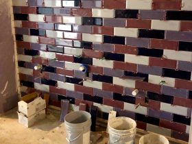 Setting tile